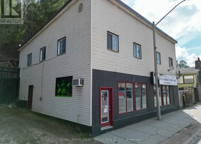 Facade of a building in downtown Bancroft