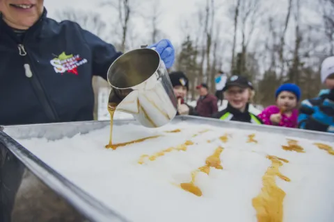 Maple Syrup Snow Toffee
